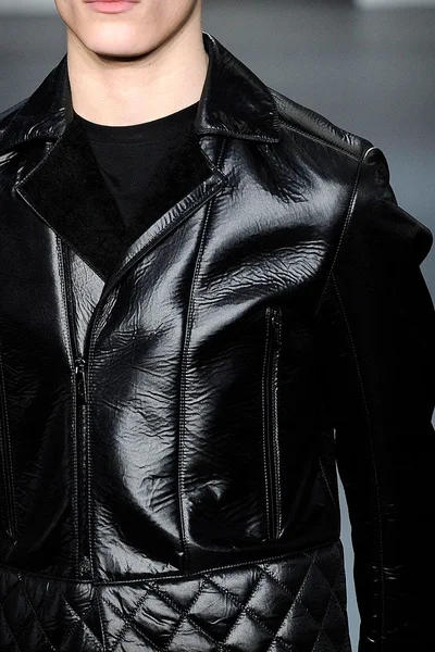 Look 27